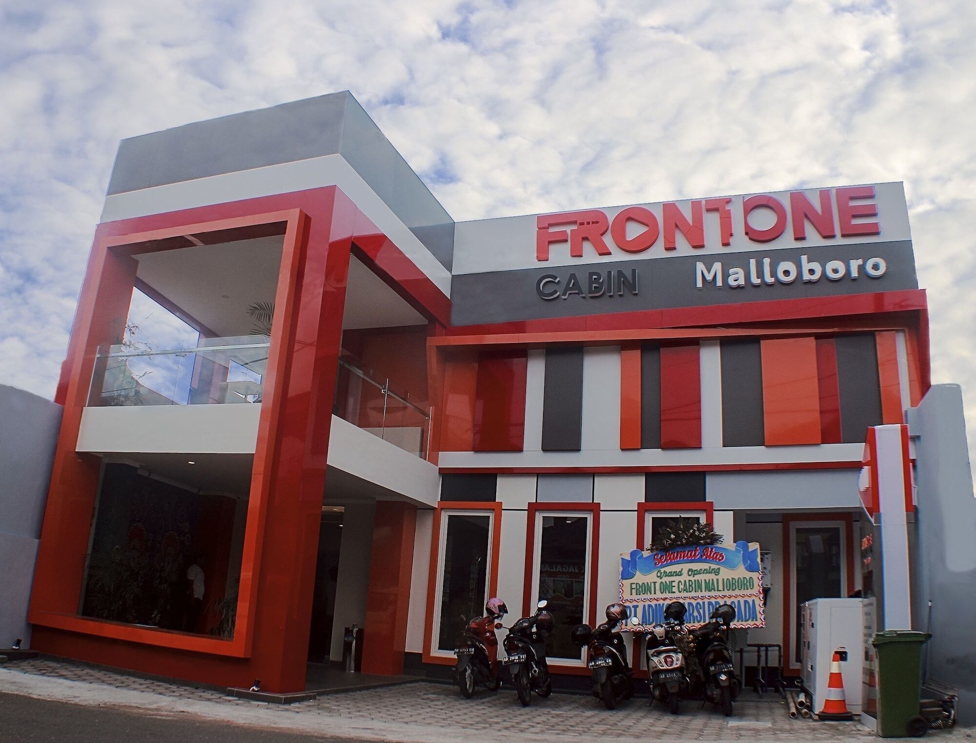 Front One Cabin Malioboro Jogja Yogyakarta Eksteriør billede